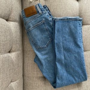 Denim Forum Arlo High Rise Straight sz 25
